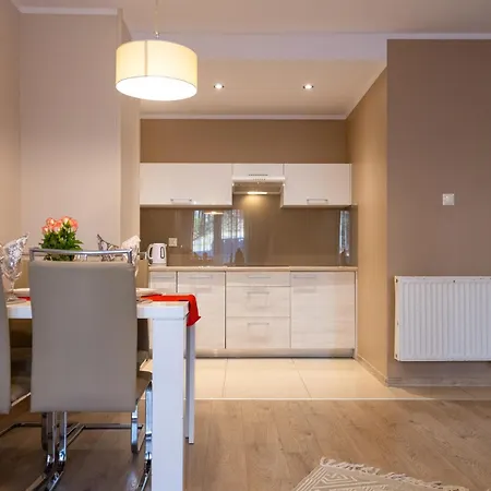 Karkonosky Apartamenty- Naturalny Czar Apartman *