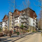 公寓 Karkonosky Apartamenty- Naturalny Czar 斯克拉斯卡波伦巴